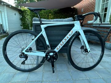 Gusto Custom Shimano 105 2025 Road & Gravel usato