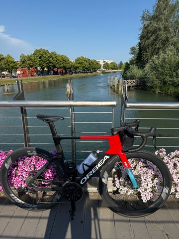 Używany Orbea orca Aero Custom Shimano 105 Di2 2024 Road & Gravel — zdjęcie 3 z 3