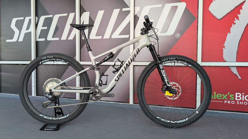 Used Specialized Epic 8 Expert - Shimano XT Di2, RockShox Select+ 2026 2026 MTB