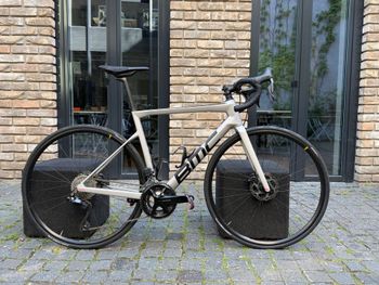 Tweedehands BMC Teammachine Shimano 105 Di2 2024 2024 Racefiets & gravel