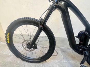 Brugt Trek Fuel EXe 9.8 2023 2023 Mountainbike — billede 7 af 17