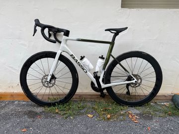 Używany Basso Astra Shimano 105 Di2 2025 2025 Road & Gravel
