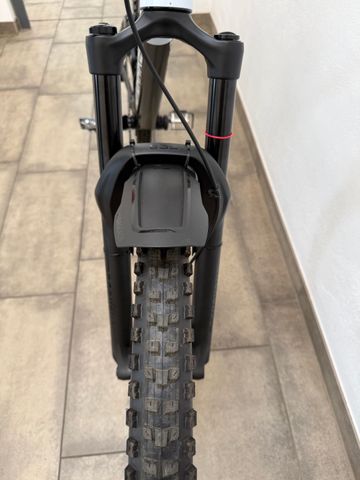 Used Mondraker RAZE 2023 2023 Mountainbike, Black, 29 — image 5 of 6
