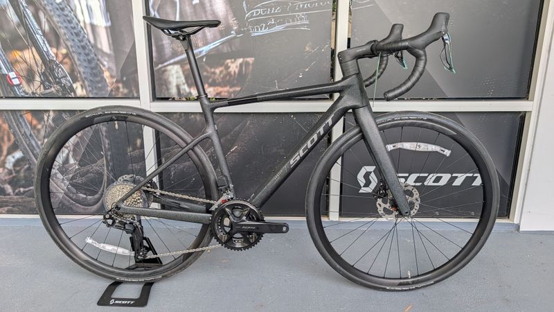 Used Scott Addict 40 2025 2025 Road & Gravel