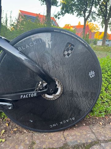 Used Factor Hanzo Shimano Dura Ace Di2 2025 Road & Gravel, Black — image 6 of 11