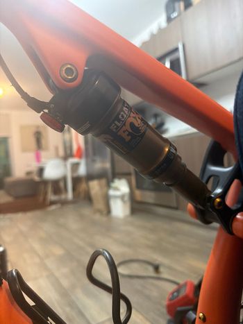 Used Santa Cruz Blur SRAM XX SL Eagle AXS (T-Type) 2023 Mountainbike, Orange — image 8 of 12