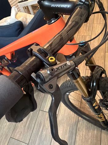 Used Santa Cruz Blur SRAM XX SL Eagle AXS (T-Type) 2023 Mountainbike, Orange — image 6 of 12