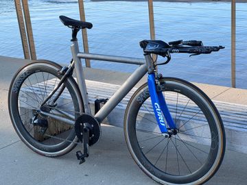 Used Guru Custom SRAM Force eTap AXS 2009 Road & Gravel, Light Gray — image 3 of 9