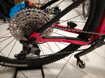 Used Trek Procaliber 9.5 2024 2024 Mountainbike, Red, 29 — image 10 of 11