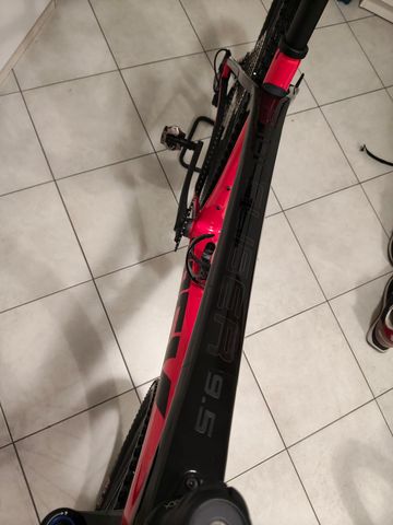 Used Trek Procaliber 9.5 2024 2024 Mountainbike, Red, 29 — image 6 of 11