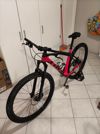 Brugt Trek Procaliber 9.5 2024 2024 Mountainbike — billede 4 af 11