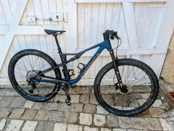 Tweedehands Orbea OIZ H10 2023 2023 MTB