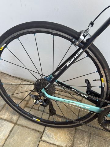 Used Bianchi Sempre pro Shimano Dura Ace 2014 Road & Gravel, Blue — image 8 of 11