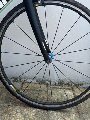 Used Bianchi Sempre pro Shimano Dura Ace 2014 Road & Gravel, Blue — image 9 of 11