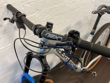 Used Rock Machine Blizz 90 2020 Mountainbike, Light Gray — image 6 of 8