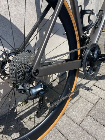 Used Scott Addict Shimano Dura Ace 2020 Road & Gravel, Light Gray — image 3 of 8