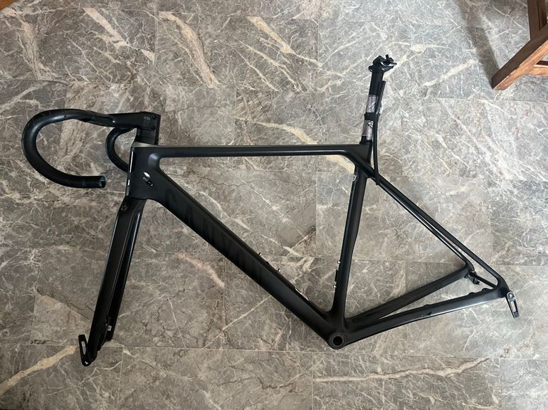 Brugt Canyon Ultimate CF SL 8 Disc 2021 Frameset 2021 Road & Gravel — billede 3 af 6