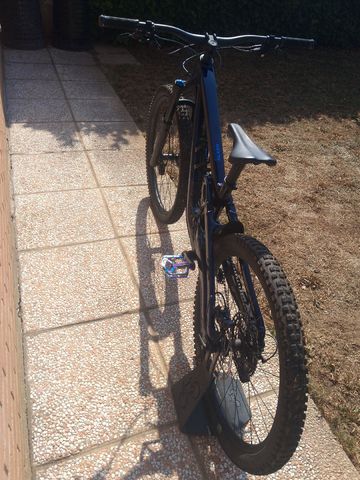 Trek Slash 8 Gen 6 2026 2026 Mountainbike usato, Blu — immagine 4 di 21