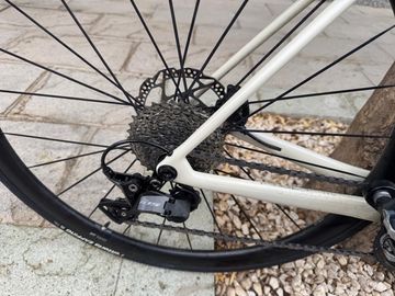 Used Orbea ORCA M30 2025 2025 Road & Gravel, White — image 4 of 6