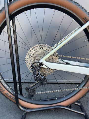 Used Scott Scale Shimano Deore XT 2025 Mountainbike, White — image 4 of 4