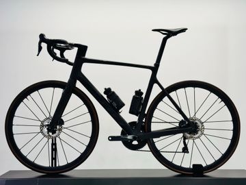 Used Scott Addict RC Ultimate 2022 2022 Road & Gravel, Black — image 2 of 13