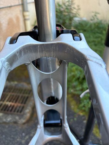 Used Banshee PRIME V3 2022 Frameset 2022 Mountainbike, Light Gray — image 10 of 15