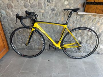 Used Trek Madone 3.5 H2 (Compact) 2012 2012 Road & Gravel, Black — image 2 of 8