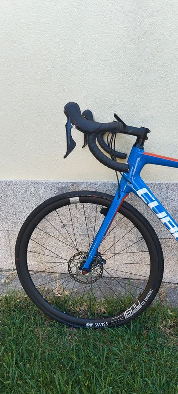 Brugt CUBE ATTAIN GTC SL 2023 2023 Road & Gravel — billede 8 af 11