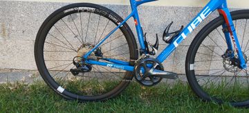 CUBE ATTAIN GTC SL 2023 2023 Road & Gravel usato, Blu — immagine 2 di 11