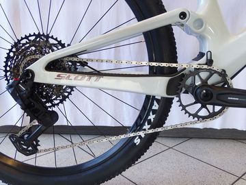 Tweedehands Scott Spark RC Team 2025 2025 Mountainbike — afbeelding 5 van 10