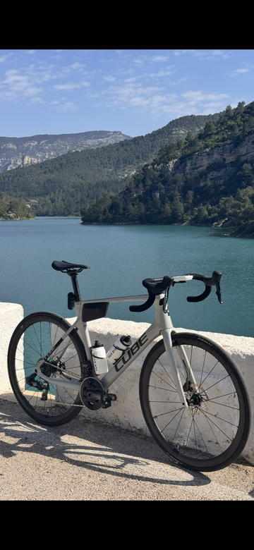 Käytetty CUBE Agree SRAM Force ETap AXS 2022 2022 Road & Gravel
