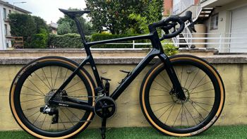 Używany Scott Addict Gravel 20 2025 2025 Road & Gravel