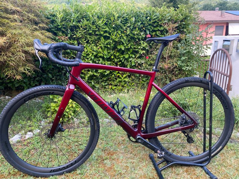 Used Specialized Diverge Pro Carbon - Campagnolo LTD 2021 2021 Road & Gravel