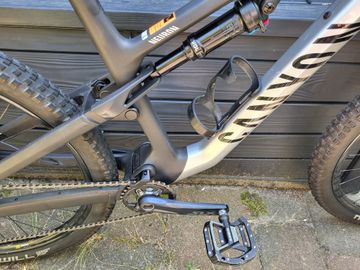 Used Canyon Neuron CF 8 2024 2024 Mountainbike, Light Gray, 29 — image 6 of 10