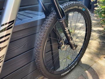 Used Canyon Neuron CF 8 2024 2024 Mountainbike, Light Gray, 29 — image 5 of 10