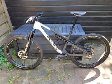 Used Canyon Neuron CF 8 2024 2024 Mountainbike, Light Gray, 29 — image 9 of 10