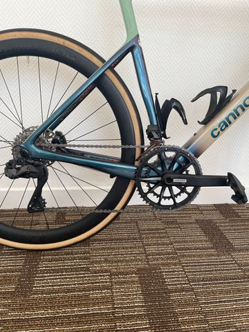 Used Cannondale SuperSix EVO Shimano Ultegra Di2 2024 Road & Gravel, Purple — image 5 of 14
