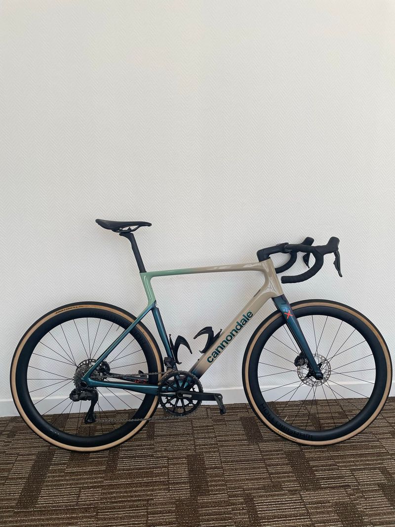 Used Cannondale SuperSix EVO Shimano Ultegra Di2 2024 Road & Gravel