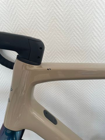 Used Cannondale SuperSix EVO Shimano Ultegra Di2 2024 Road & Gravel, Purple — image 8 of 14