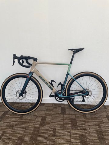 Used Cannondale SuperSix EVO Shimano Ultegra Di2 2024 Road & Gravel, Purple — image 3 of 14