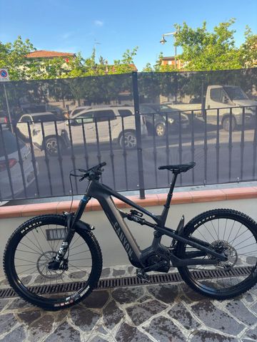 Gebrauchtes Canyon Strive:ON CFR Underdog 2024 2024 Mountainbike, Schwarz, 29, 27.5 — Bild 2 von 6