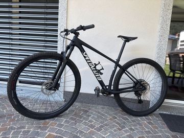 Gebrauchtes Specialized Men's Epic Hardtail Comp 2019 2019 Mountainbike, Schwarz — Bild 2 von 4