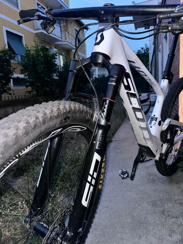 Gebrauchtes Scott Spark RC Pro 2022 2022 Mountainbike, Weiß — Bild 2 von 3