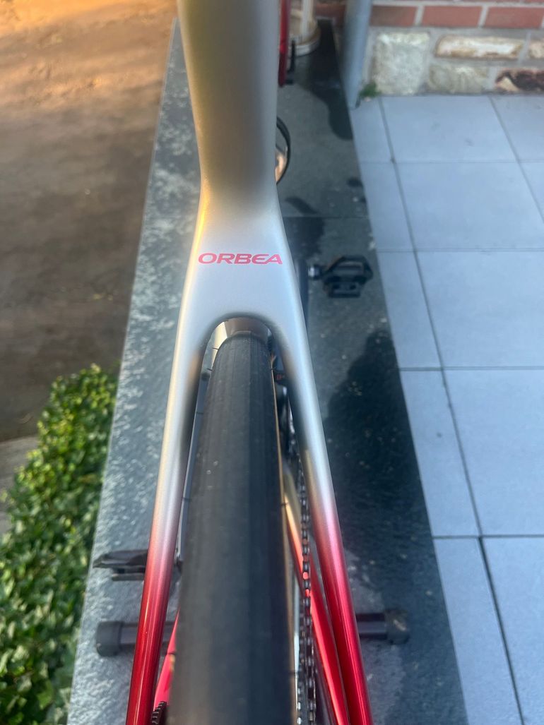 Orbea ORCA M10iLTD-D 2020 2020 Road & Gravel usato, Grigio chiaro — immagine 11 di 15