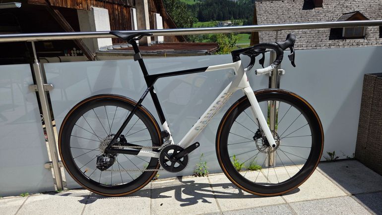 Brugt Canyon Ultimate CF SL 7 AXS 2024 2024 Road & Gravel — billede 5 af 8