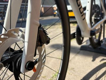 Used Polygon STRATTOS C8 Di2 2026 2026 Road & Gravel, White — image 6 of 8