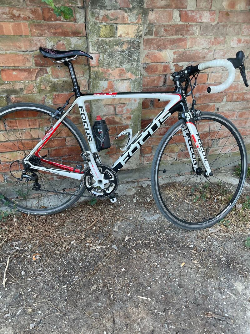 Tweedehands Focus IZALCO MAX Ultegra 2018 2018 Road & Gravel