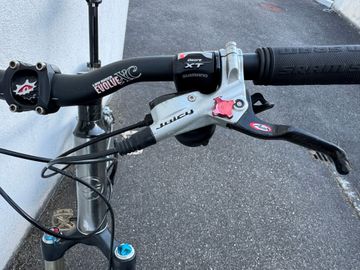 Used Giant X1 2008 Mountainbike, Light Gray, 26 — image 5 of 11