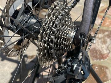 Giant Defy Advanced 1 2023 2023 Road & Gravel de segunda mano, Negro — imagen 6 de 27