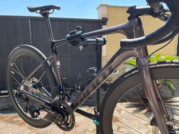 Giant Defy Advanced 1 2023 2023 Road & Gravel de segunda mano, Negro — imagen 9 de 27